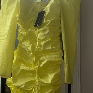 I’m selling a dress